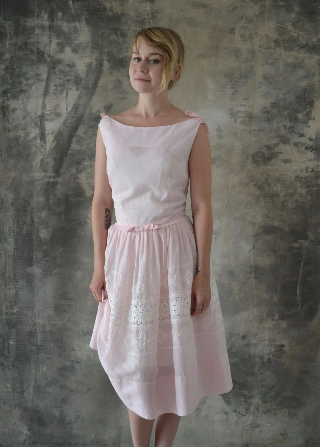 1950s Pale Pink Dress Eyelet Lace