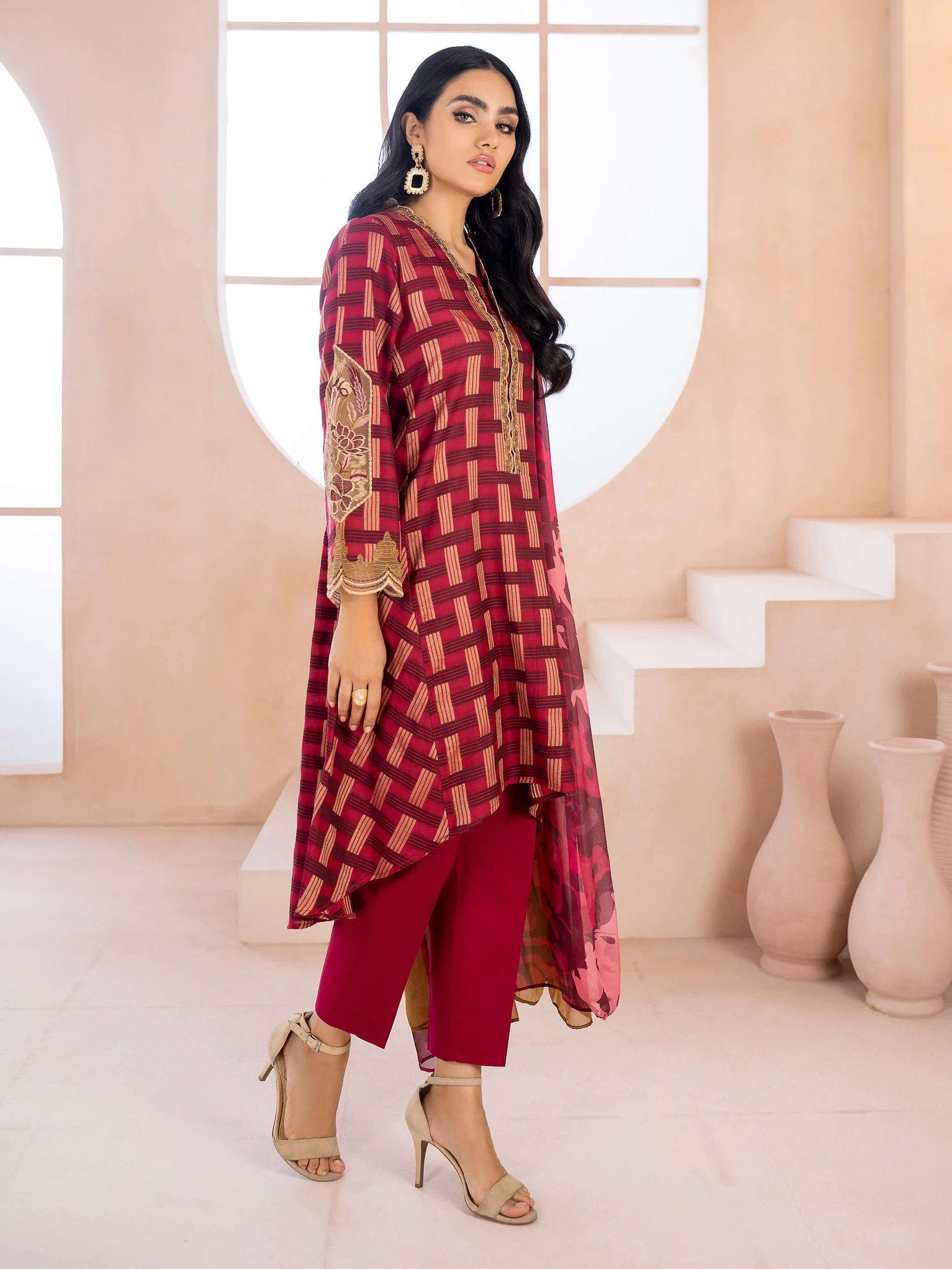 2 Piece Embroidered Jacquard Suit