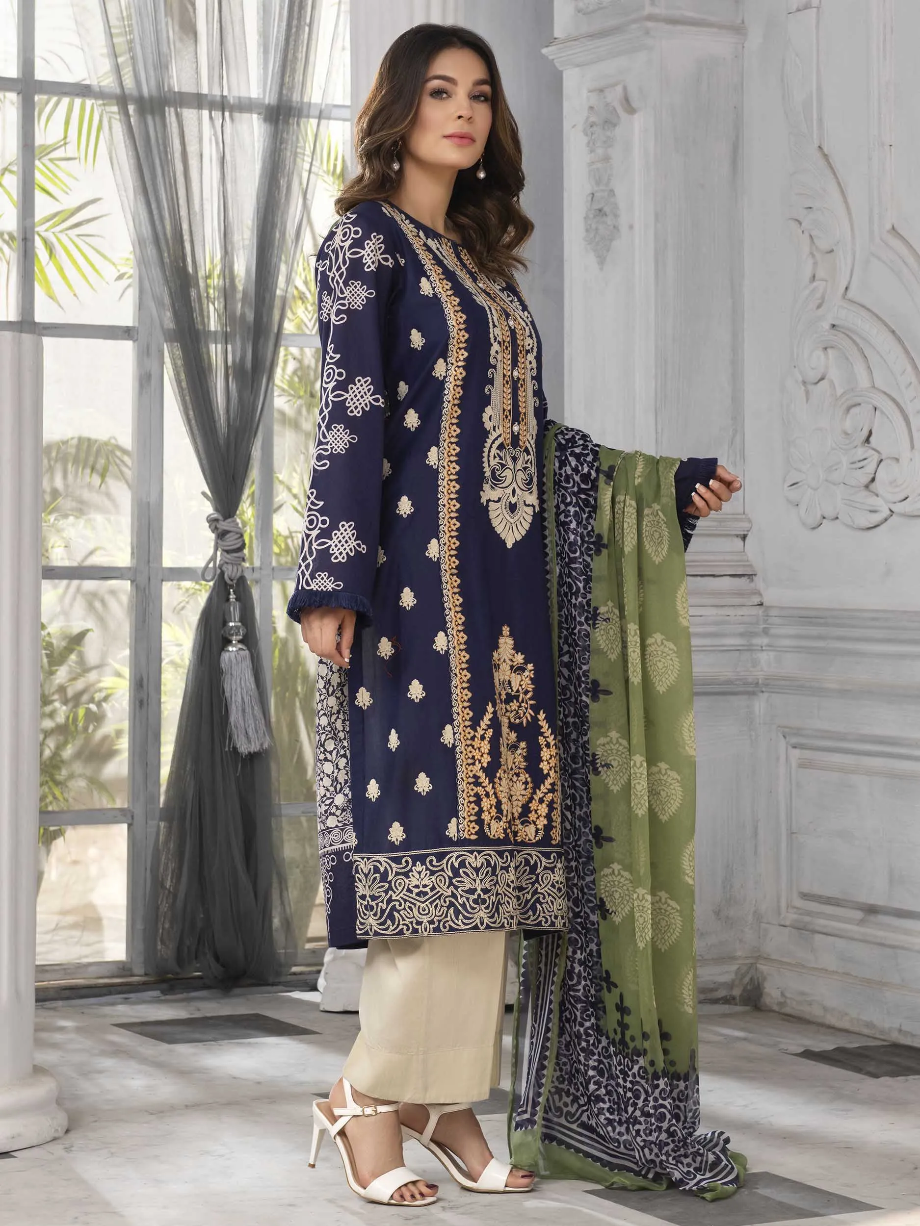 2 Piece Embroidered Lawn Suit