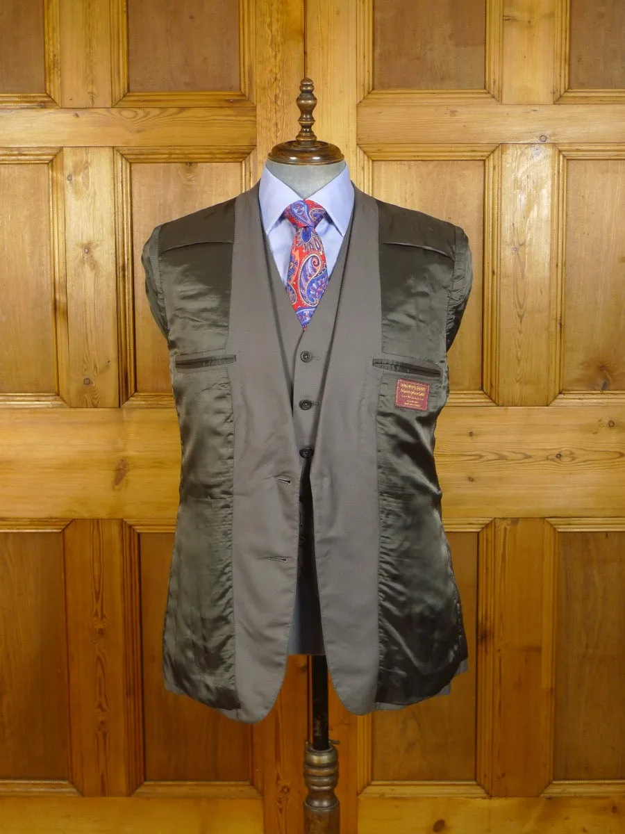 23/0850 henry rose 2014 savile row bespoke superfine 180s luxury wool taupe 3 piece suit 40 short to regular