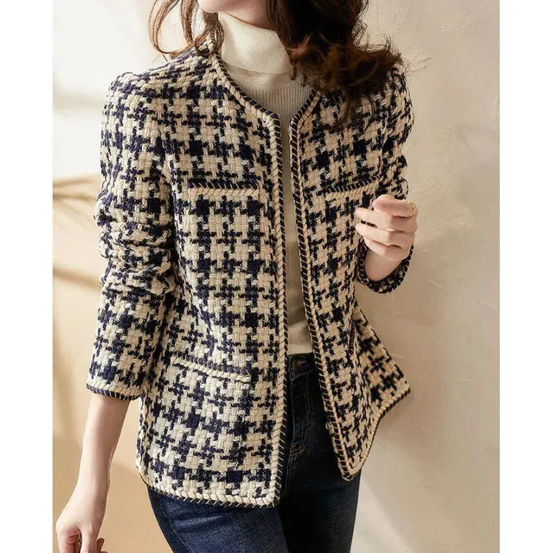 Coarse Tweed Small Fragrant Jacket Top Women'S 2022 Autumn and Winter New Korean Version Vintage round Neck Plaid Fashion Casual