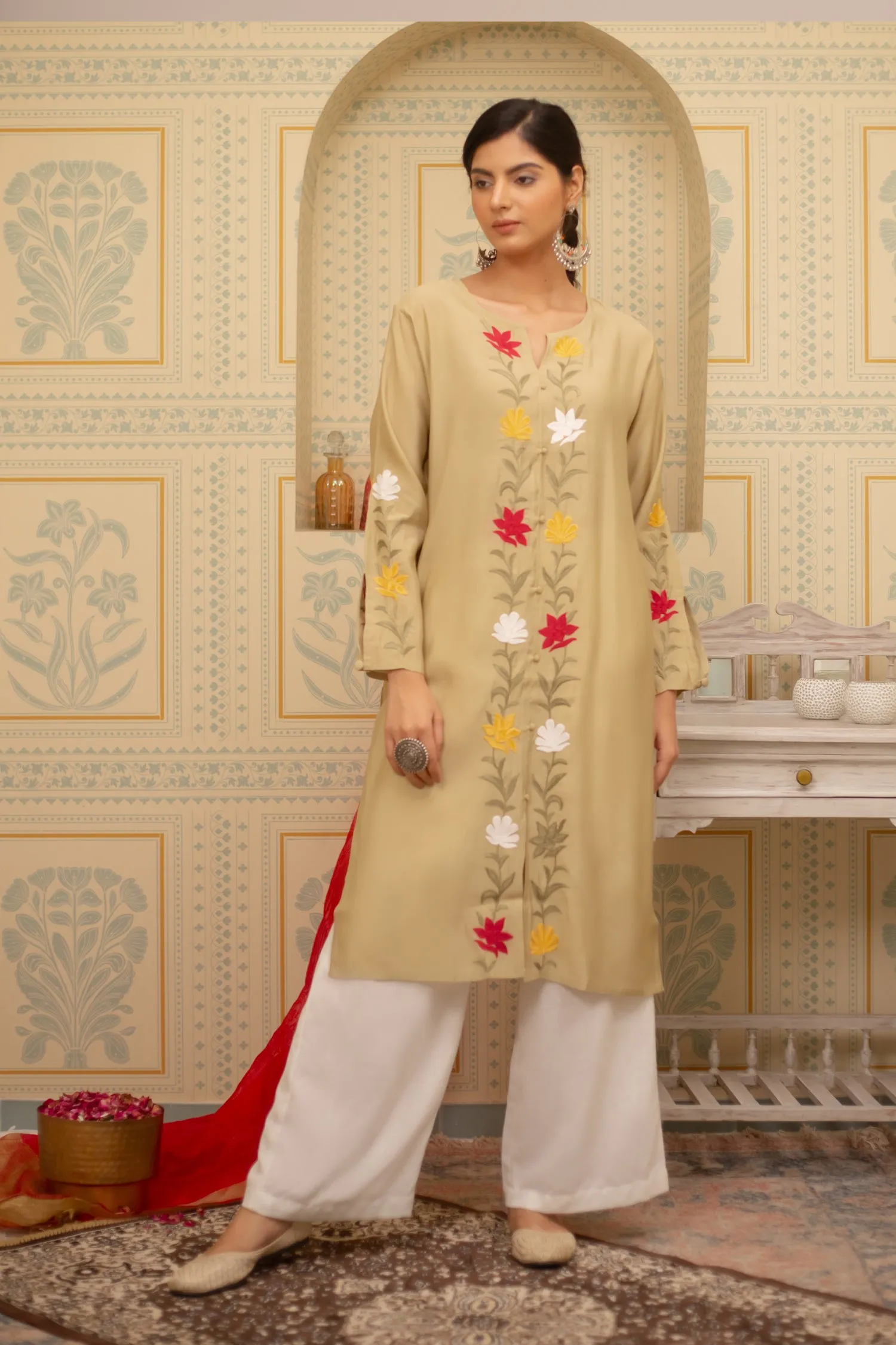 Falak Kashmiri Long Kurta In Beige Muslin With Aari