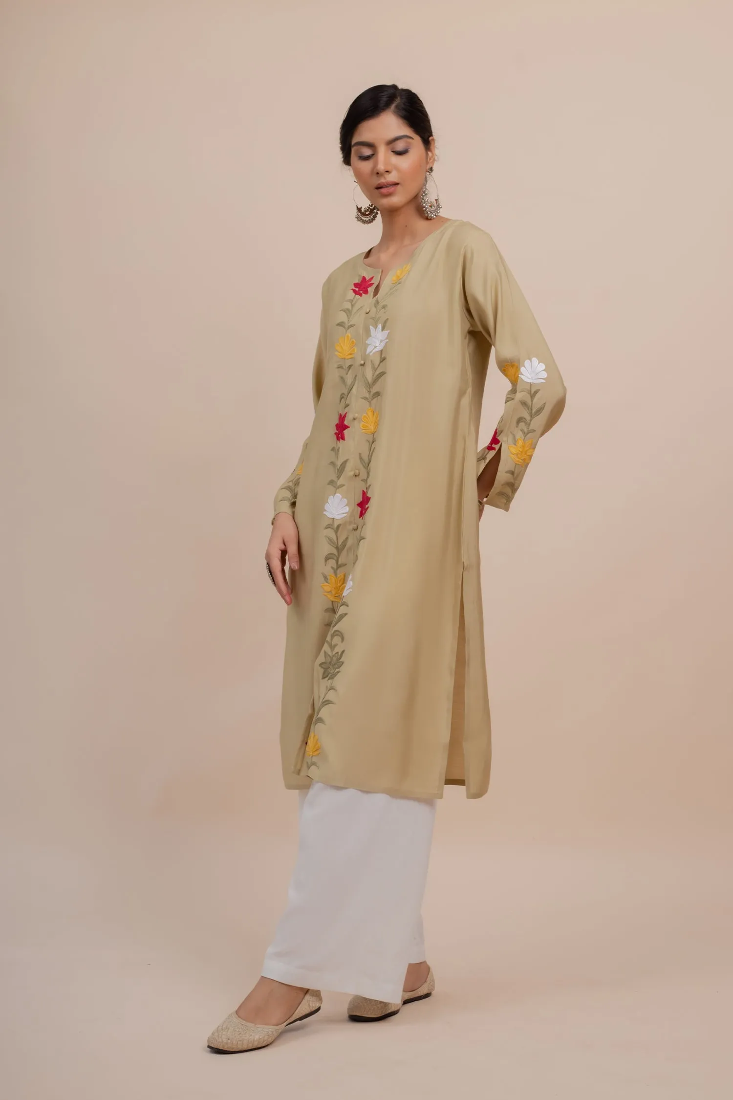 Falak Kashmiri Long Kurta In Beige Muslin With Aari