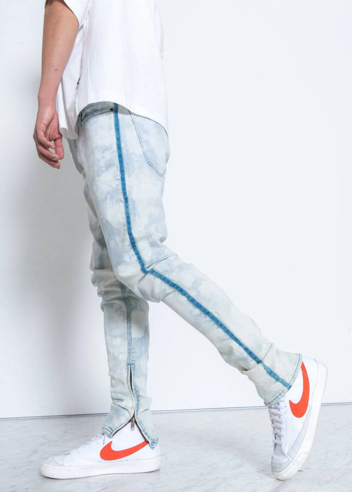 Konus Men's Cloud Washed Denim