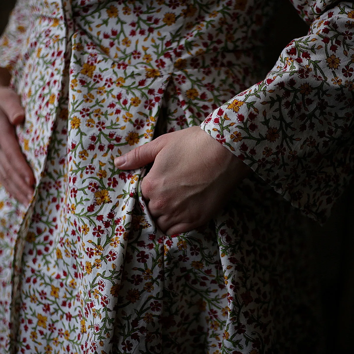 Ladies' Bed Gown in Linen