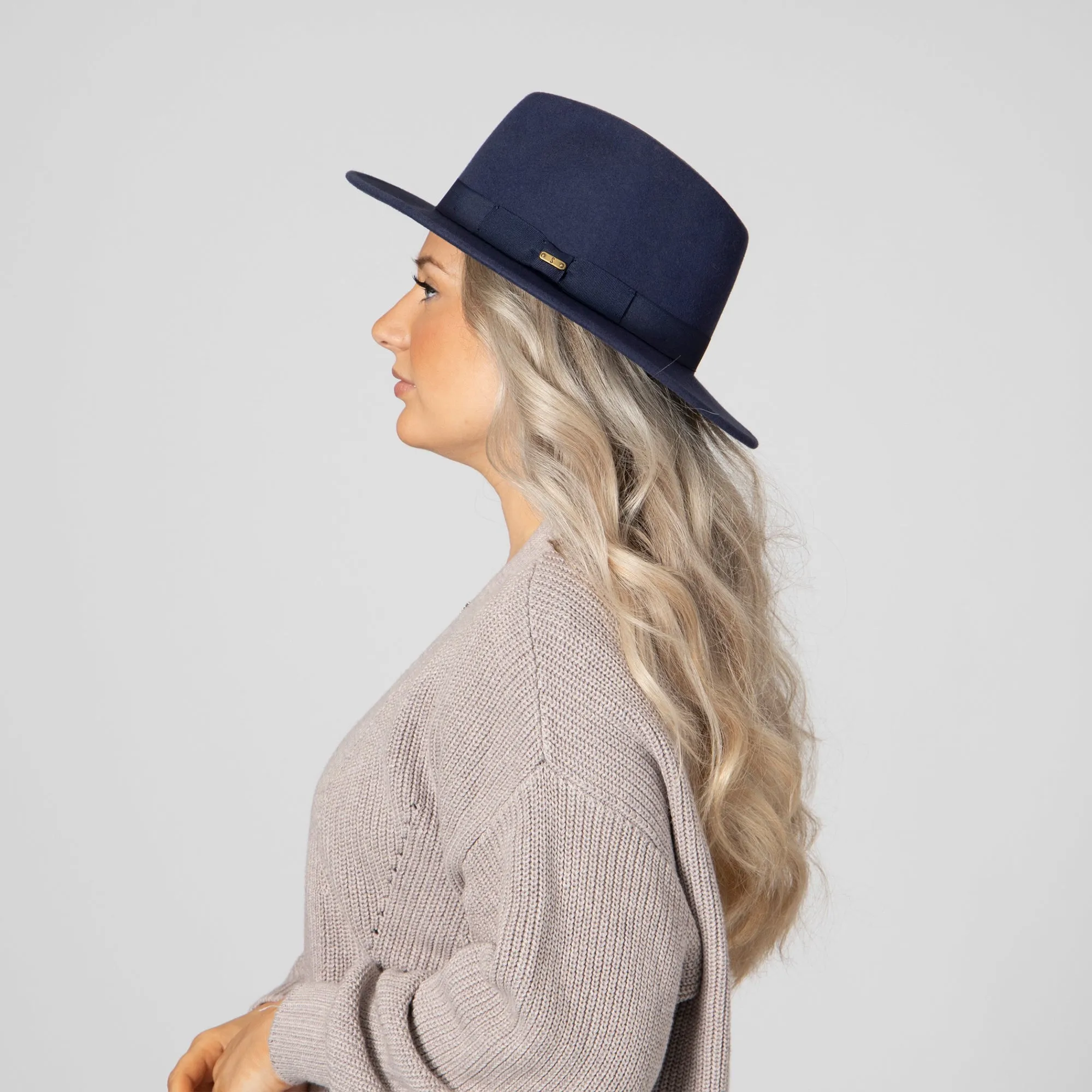 Myra - Women's Fedora With Bow